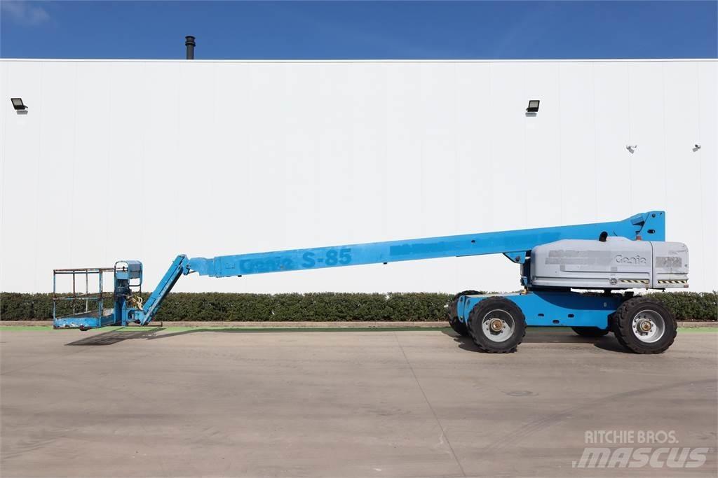Genie S85 Telescopic boom lifts
