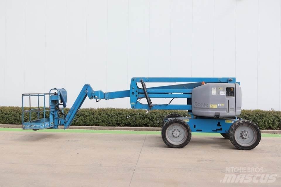 Genie Z51-30JRT Articulated boom lifts