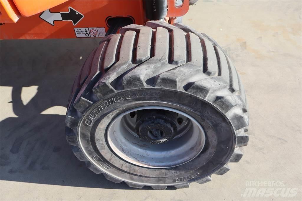 JLG 520AJ Articulated boom lifts