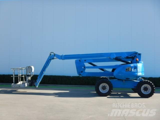 Manitou 200ATJ Articulated boom lifts