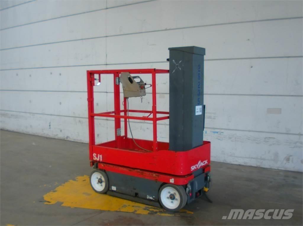 SkyJack SJ16 Used Personnel lifts and access elevators