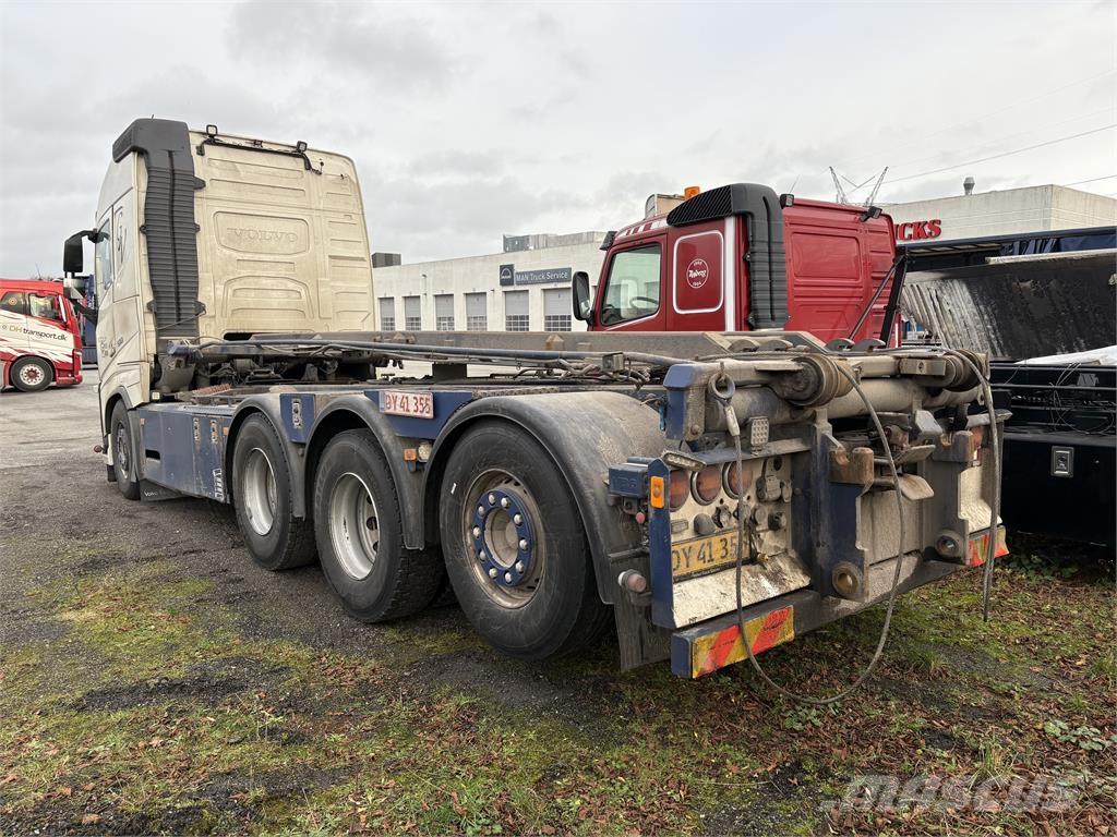 Volvo FH500 Truck mounted cranes