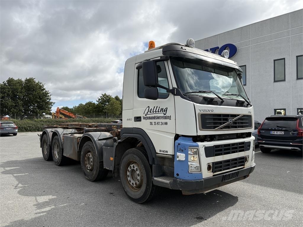 Volvo FM440 Demountable trucks