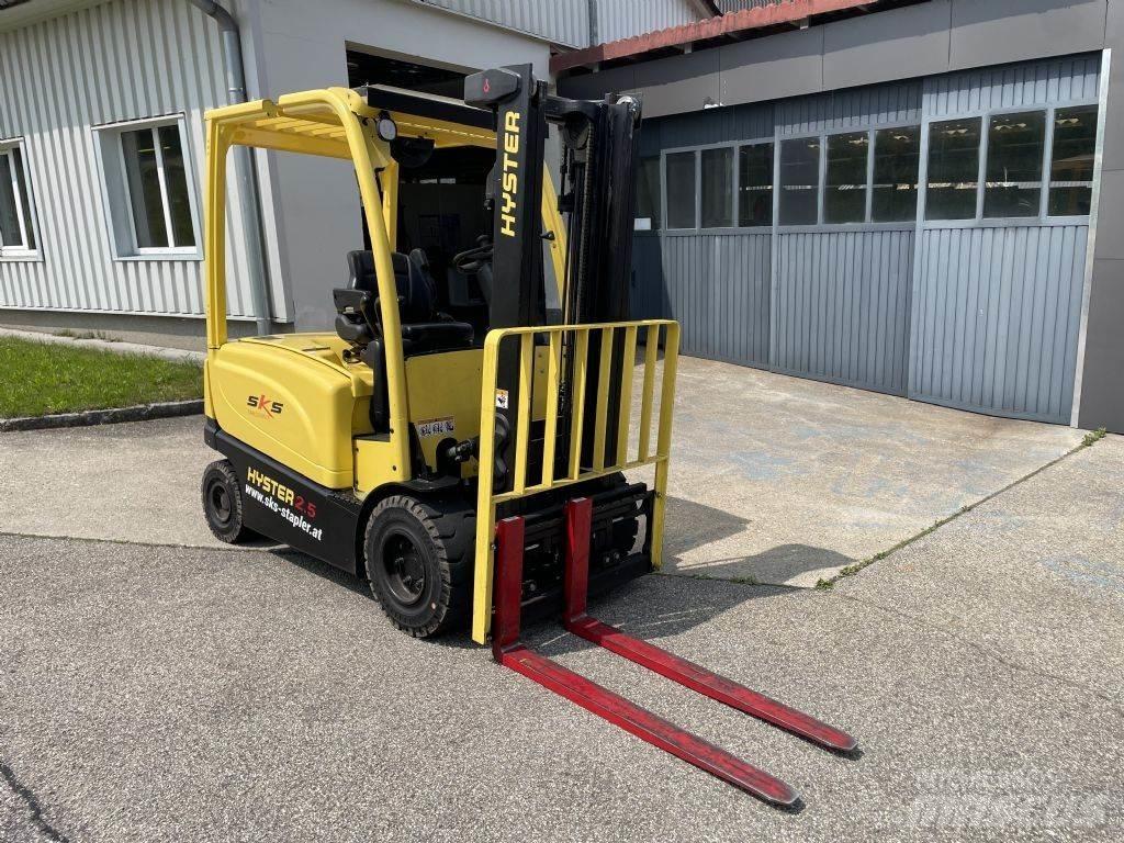 Hyster J2.5XN Electric forklift trucks