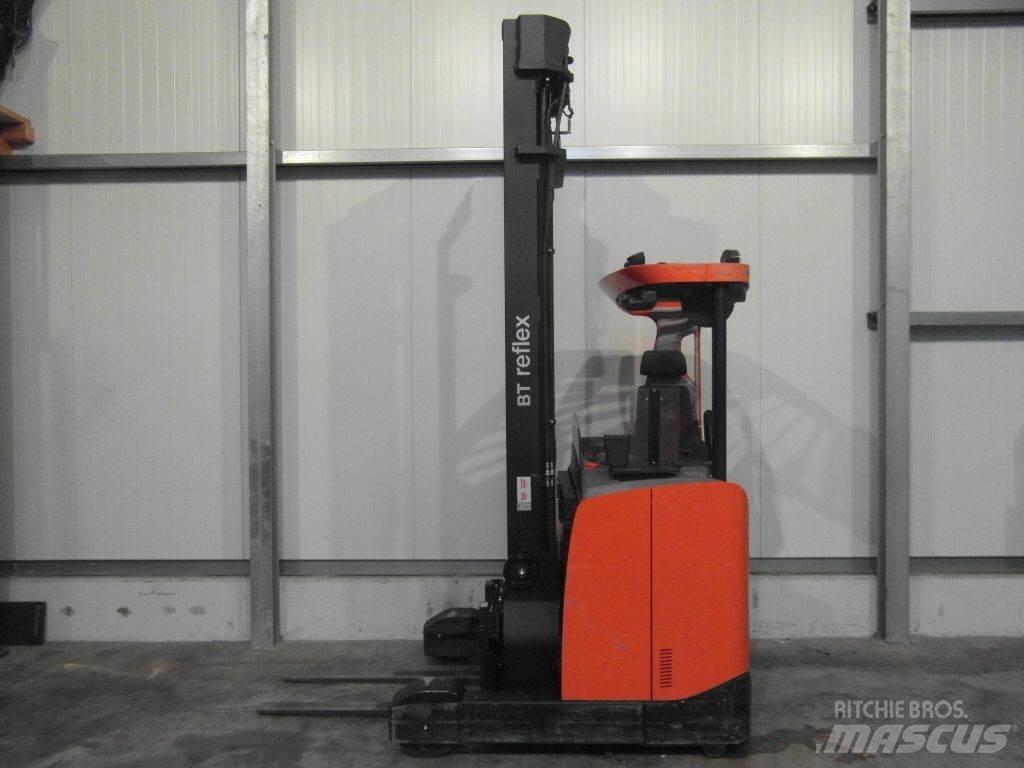 BT RRE140E Reach truck