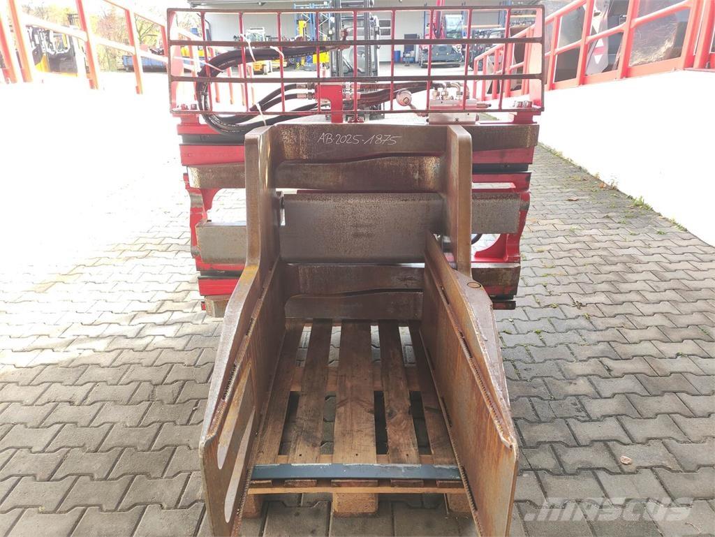 Durwen PBK 80 Bale clamps