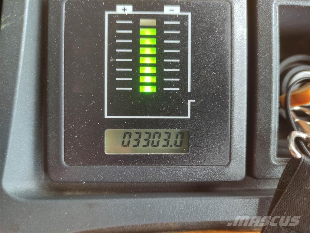 Jungheinrich EJC 214 Pedestrian stacker