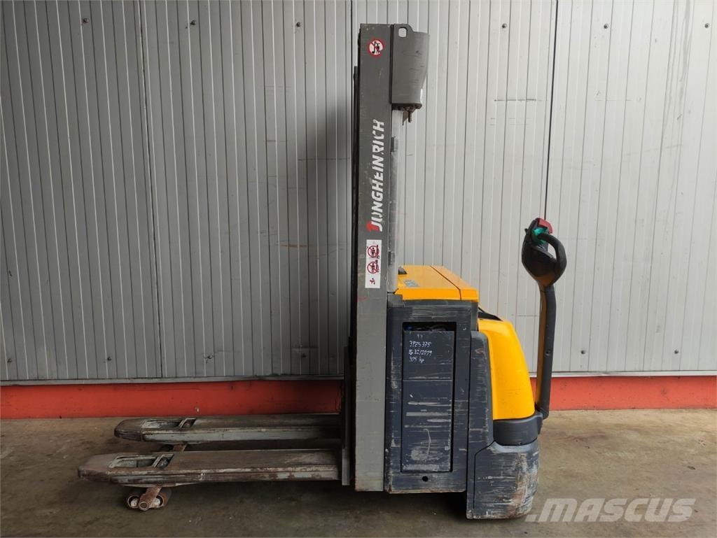 Jungheinrich EJC 216 Z Pedestrian stacker