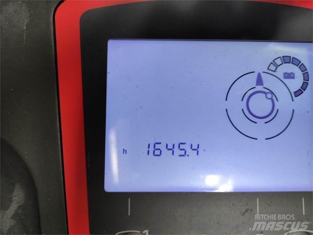 Linde V10-02 High lift order picker