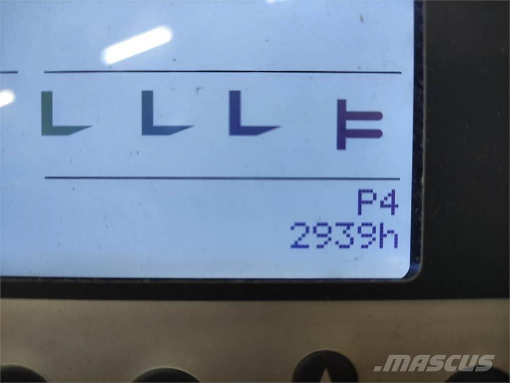 Still FM-X-17 Reach truck