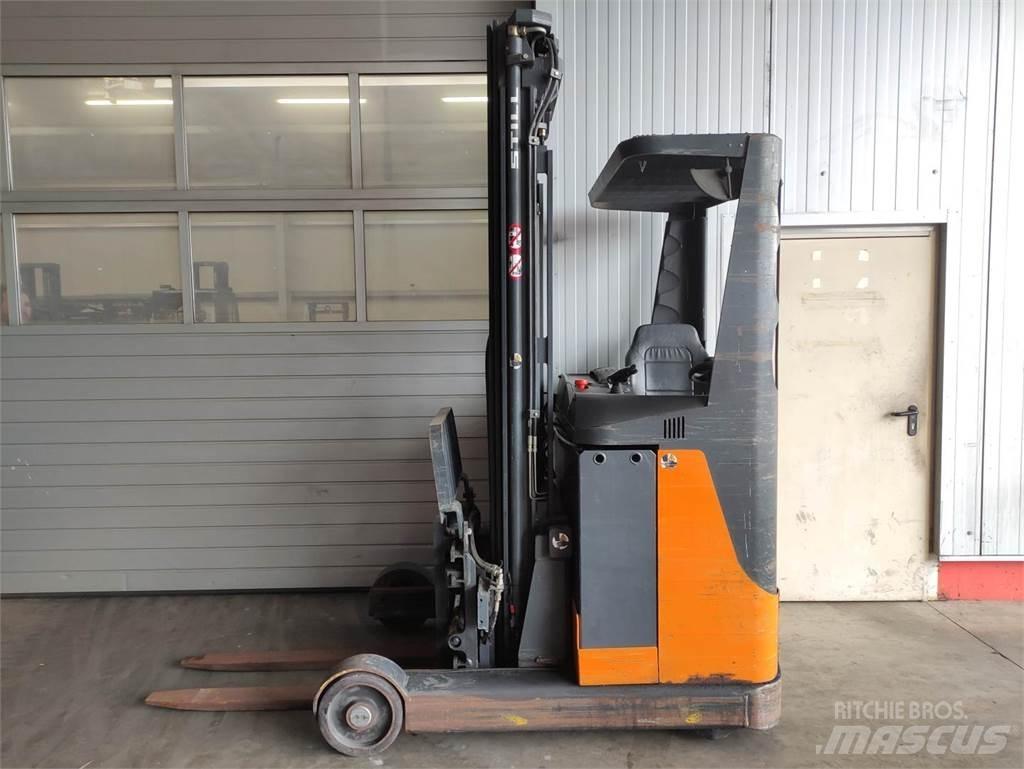 Still FM14 Reach truck