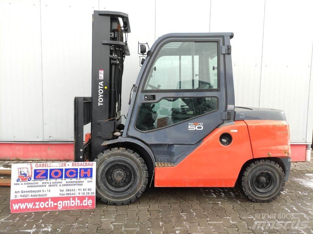 Toyota 40-8FD50N Diesel trucks