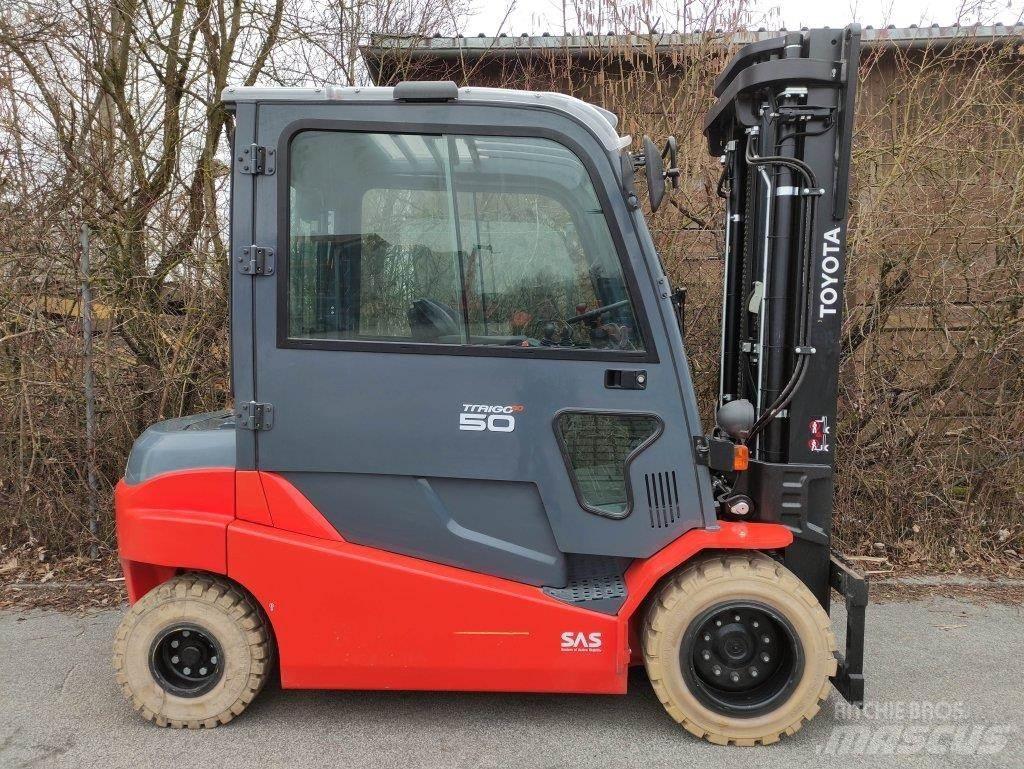Toyota 8FBMT50 Electric forklift trucks